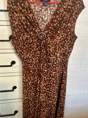 Chaps Brown & Cream Textured Print Sleeveless Dress